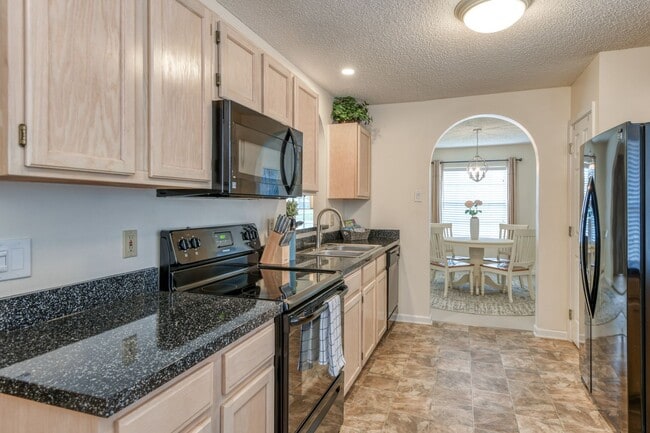 Building Photo - Peaceful Pond-Front Retreat | Family-Frien...