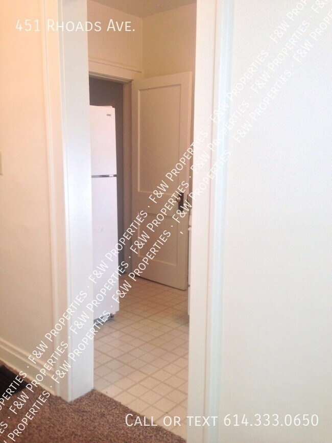 Building Photo - 451 Rhoads Ave