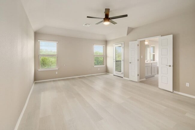 Building Photo - 3651 Sandy Brook Dr