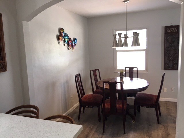 Building Photo - 4810 Loukelton Way