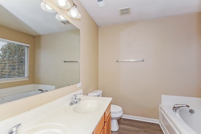 Building Photo - 14988 Lovely Dove Ln