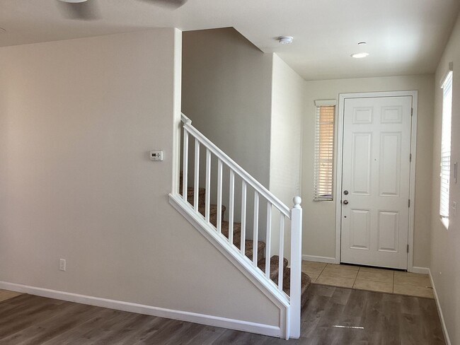 Building Photo - 7009 Harmony Dr