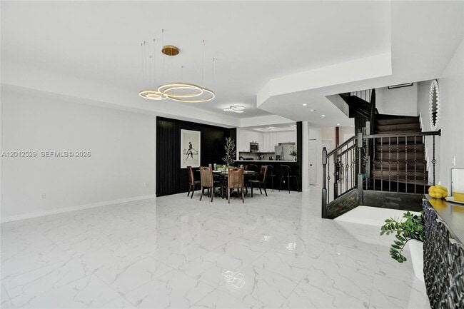 Building Photo - 2708 NE 30th Pl