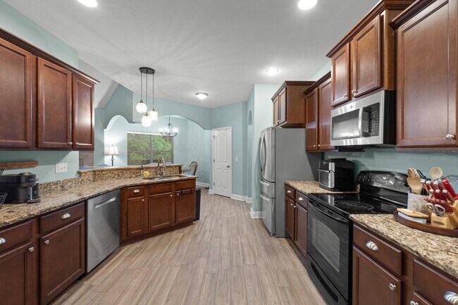 Building Photo - 711 Lime Ln