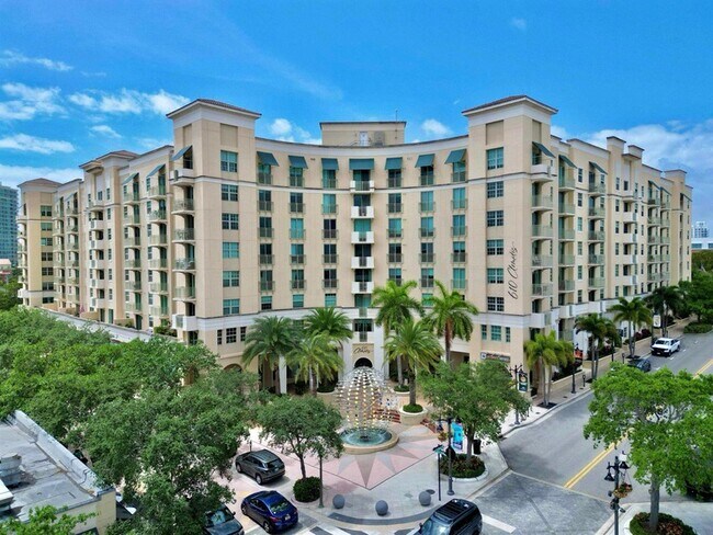 Building Photo - 610 Clematis St