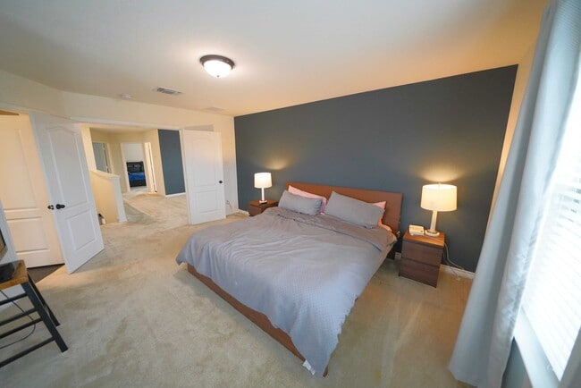 Building Photo - Beautiful Home Now Available in Miller Ran...