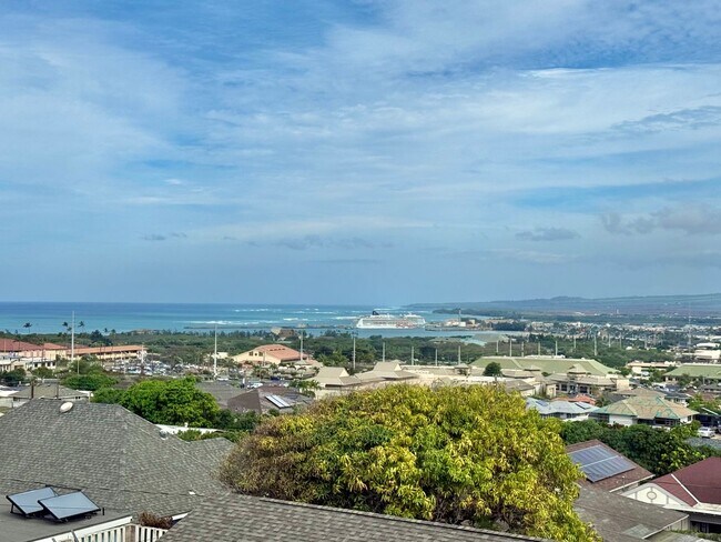 Building Photo - Partially Furnished Spacious 5 Bedroom / 2 Bathroom Home with Ocean View – Sandhills