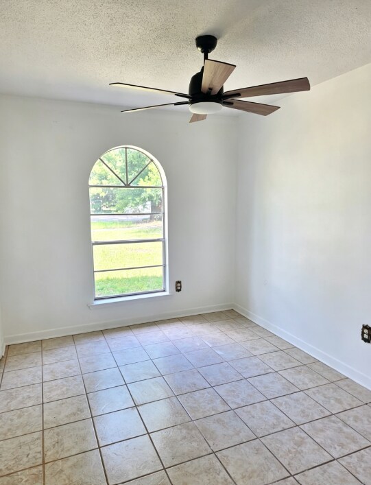 Building Photo - 1525 31st Ave