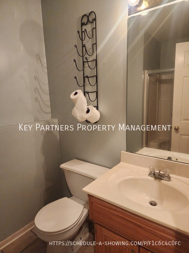 Building Photo - 15375 S Constance St