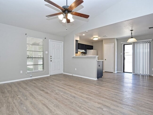 Building Photo - Berkett Drive