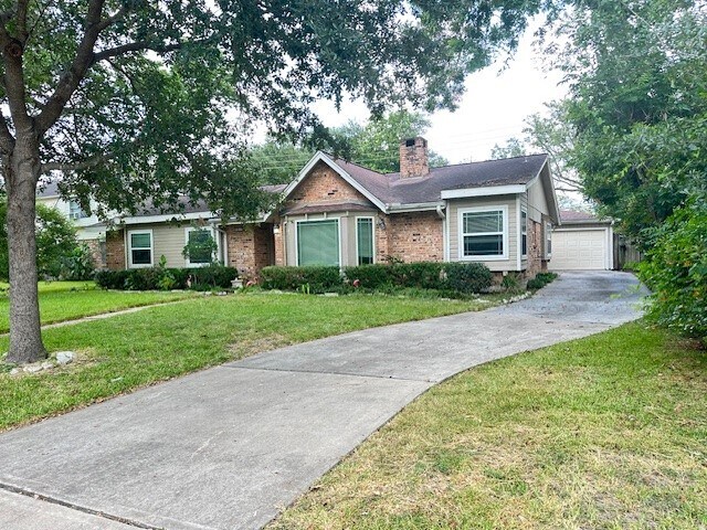 Primary Photo - 9317 Lugary Dr