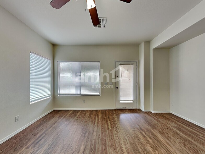 Building Photo - 14610 W Acapulco Ln