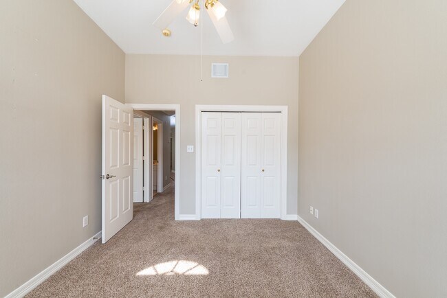 Building Photo - 5006 Nolda St