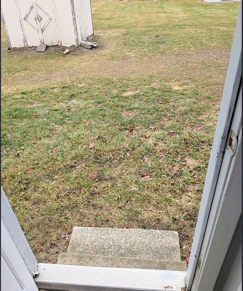 Building Photo - 303 W Elizabeth St