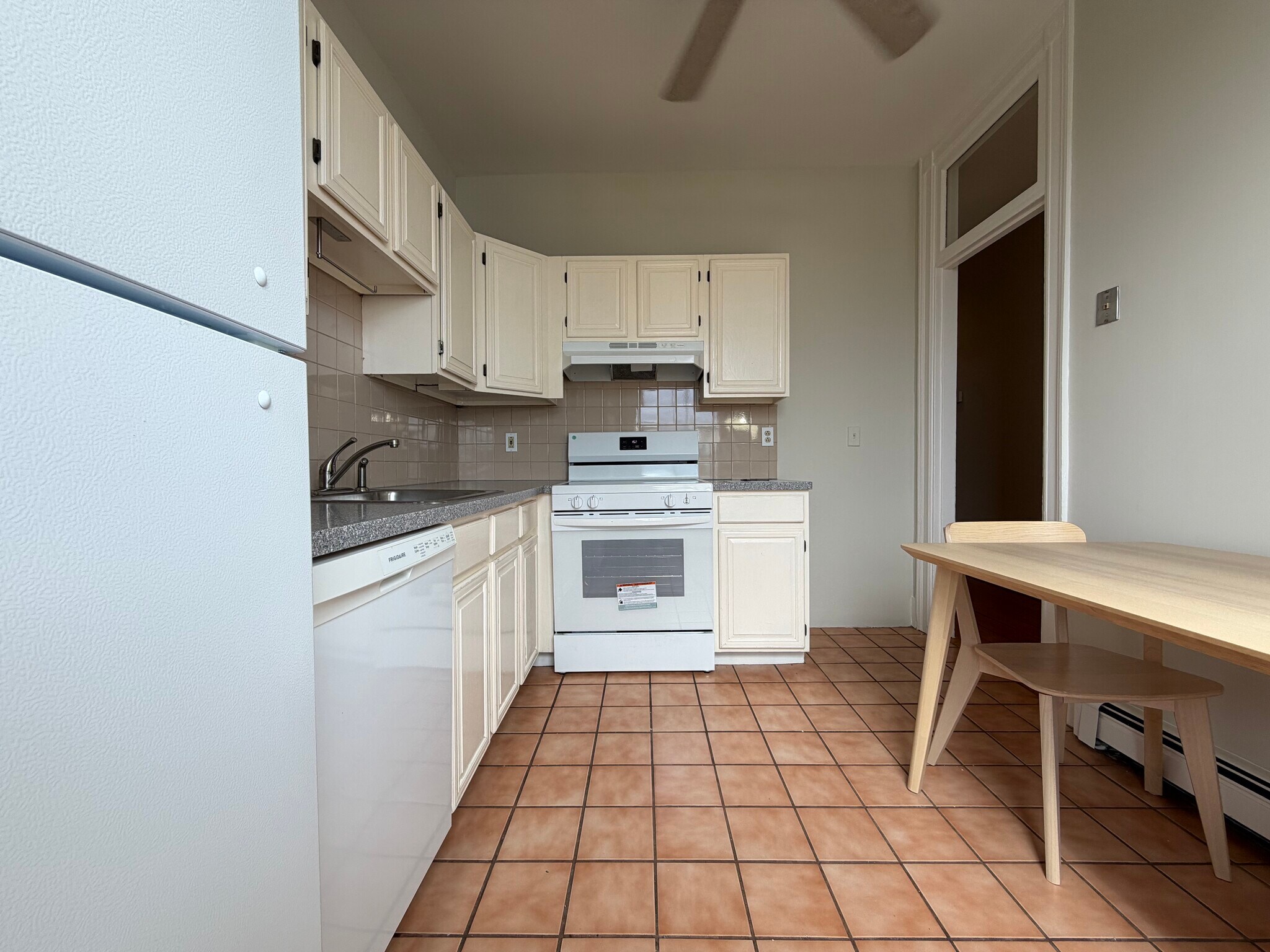 Building Photo - 367 Somerville Ave