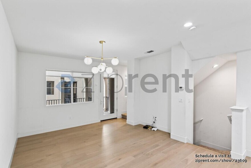 Building Photo - 37577 Masts Cove Way