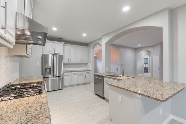 Building Photo - 24314 Hill Creek Falls