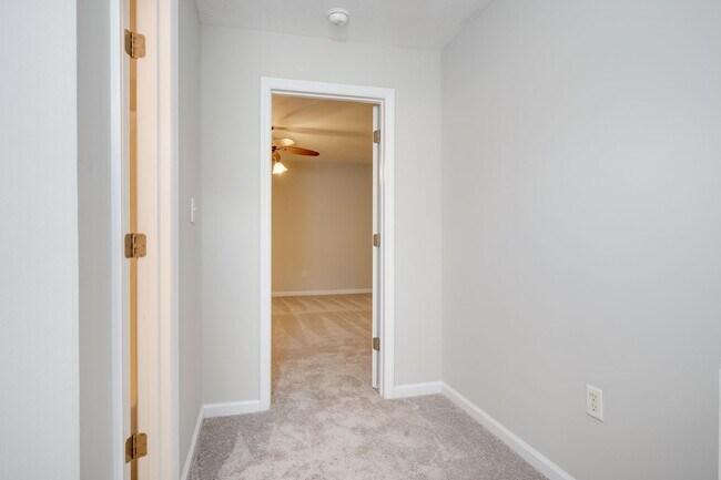 Building Photo - 313 Whitney Pl
