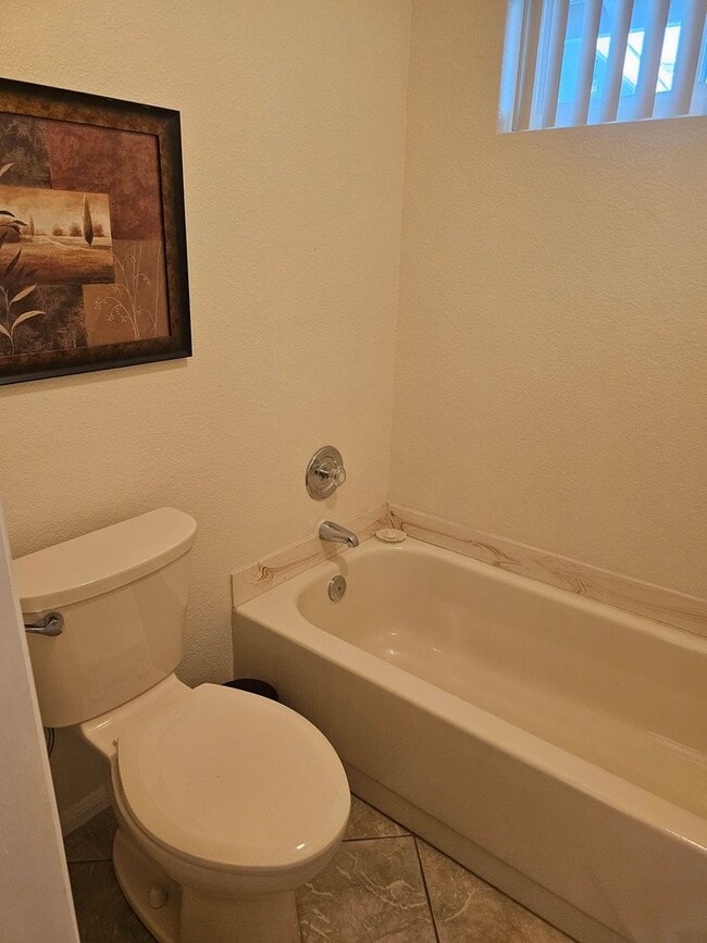 Building Photo - Fully Furnished Summer Rental