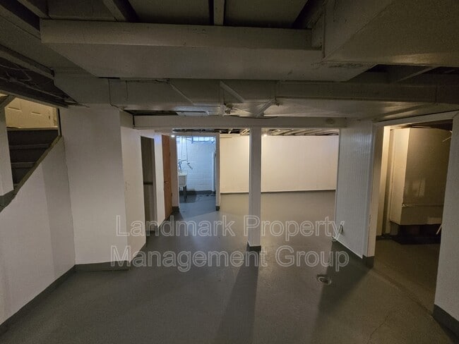 Building Photo - 10978 Craft St