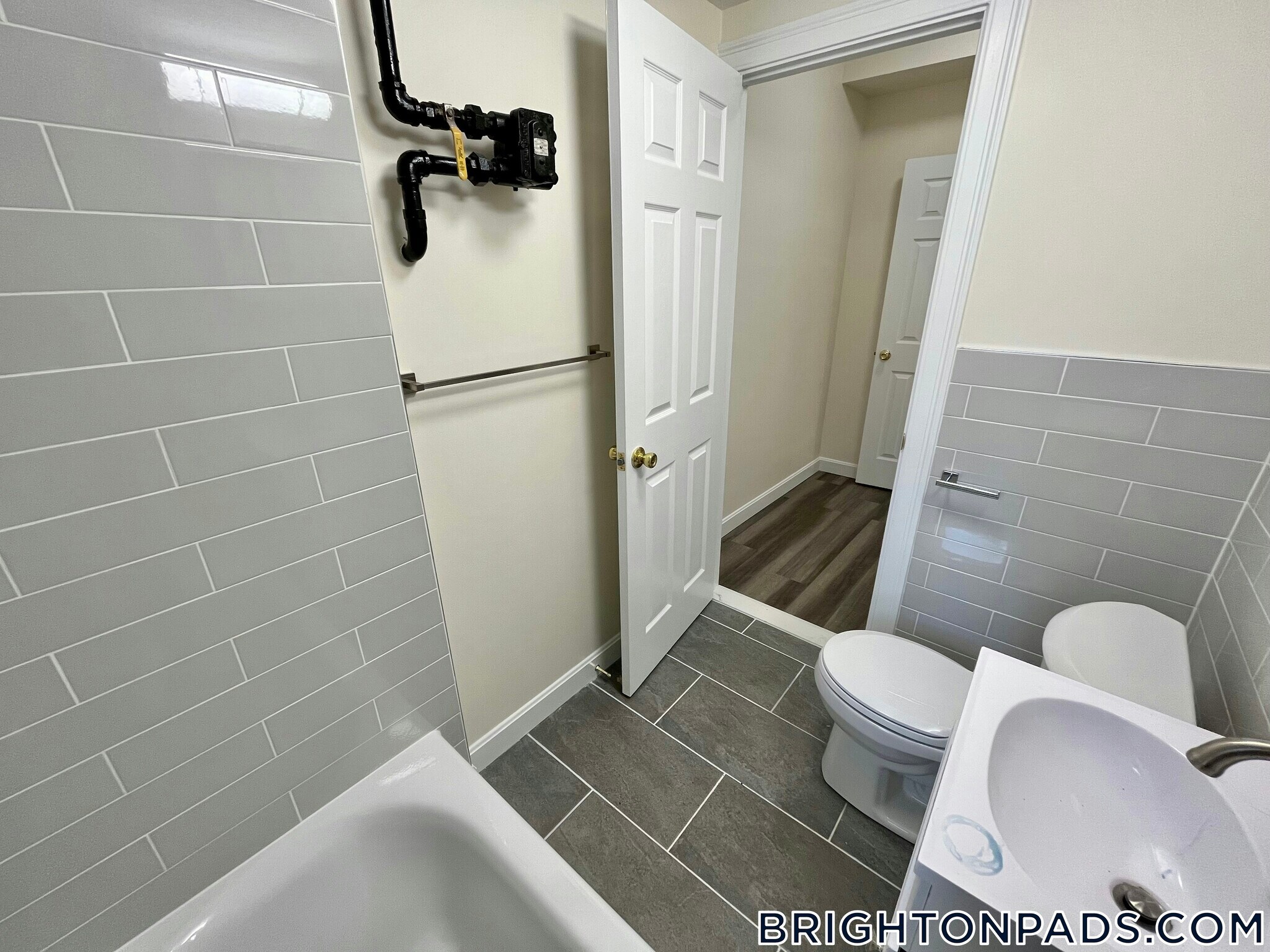 Building Photo - 127 Washington St