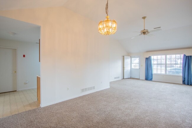 Building Photo - Charming 2-Bedroom Ranch Home with Garage and Spacious Backyard in Dover, DE