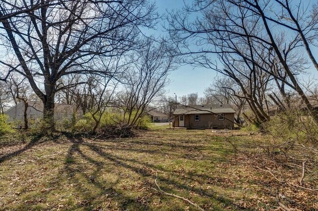 Building Photo - 1550 N Colgate Ave