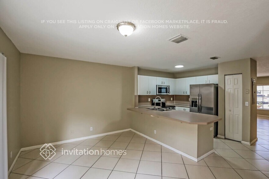 Building Photo - 964 Summit Lake Dr