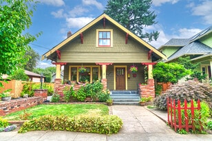 Building Photo - 4116 SE 10th Ave