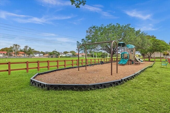 Building Photo - 11050 Nautilus Dr