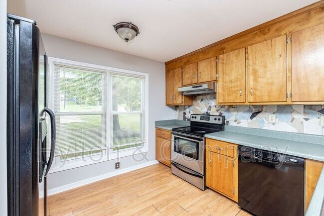 Building Photo - 7712 Breaker Point Ct