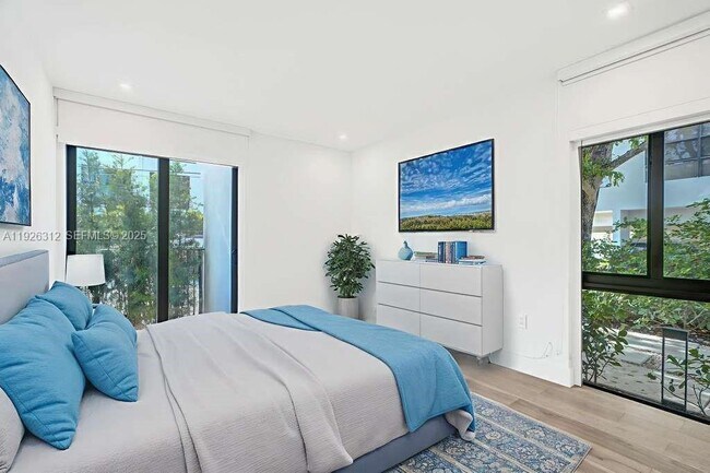 Building Photo - 200 Sunrise Dr