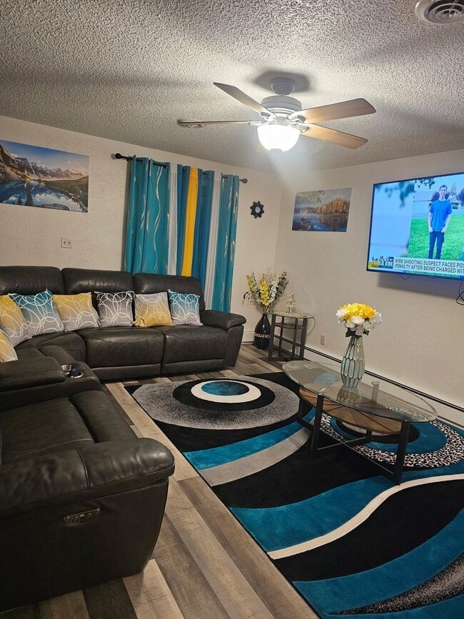 Building Photo - 1207 2nd St SW