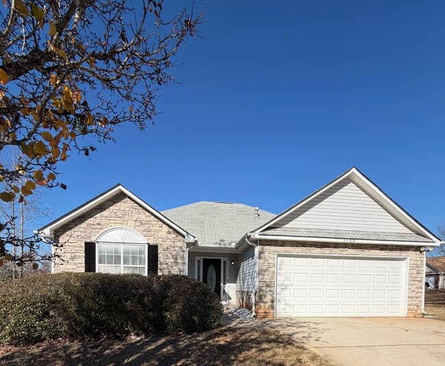 Building Photo - 1100 Longford Ct