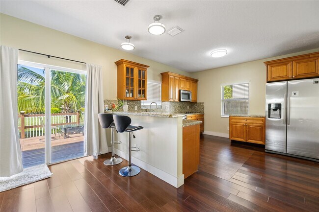 Building Photo - 1512 SW 106th Ave