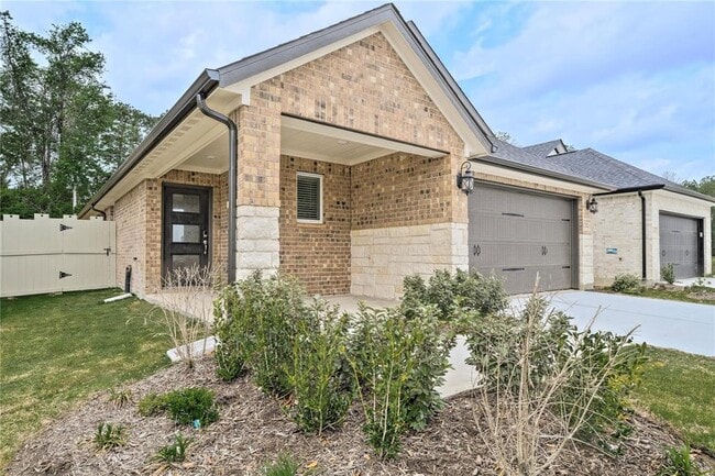 Building Photo - 17502 Rosette Grass Dr