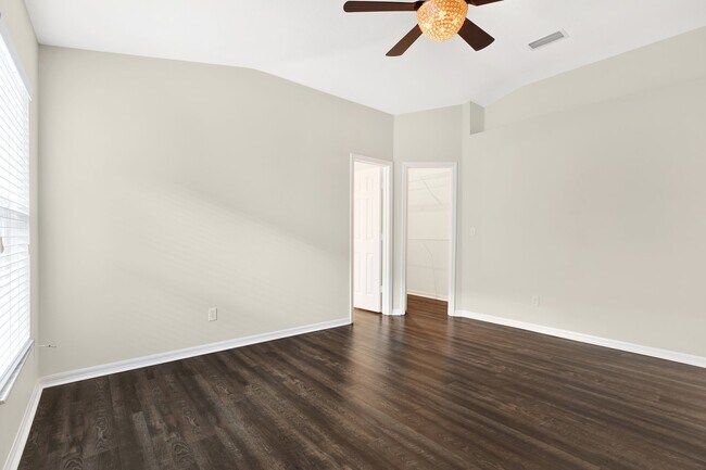 Building Photo - 10613 Little Bend Ln