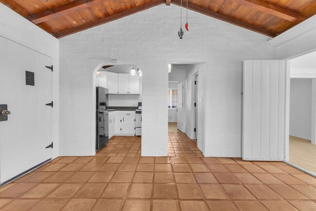 Building Photo - 6365 Cahuilla Ave