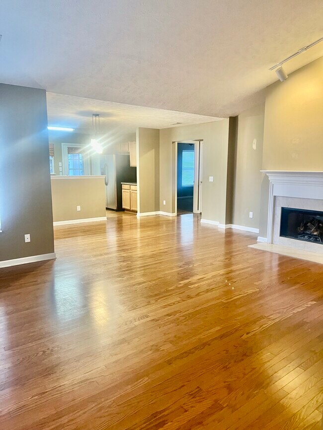 Building Photo - 2118 Erin Ln