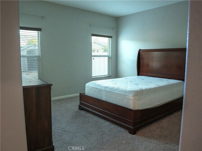 Building Photo - 26423 Rediron Ct