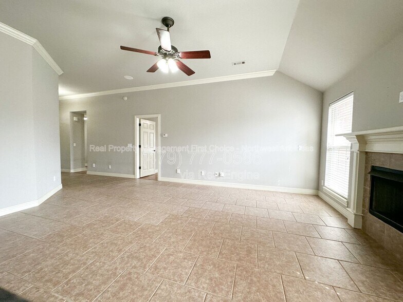 Building Photo - 4093 W Song Bird Pl