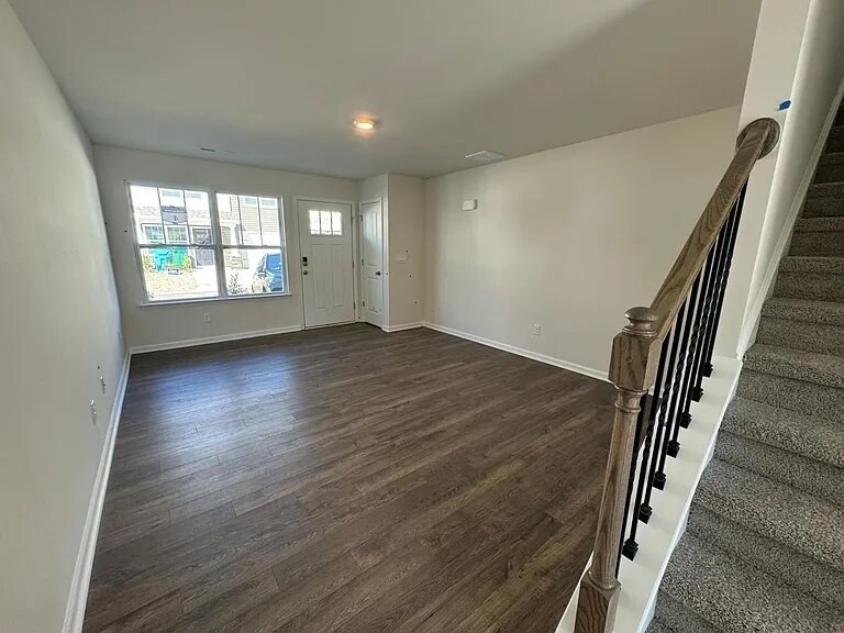 Building Photo - 84 Malcolm Ct