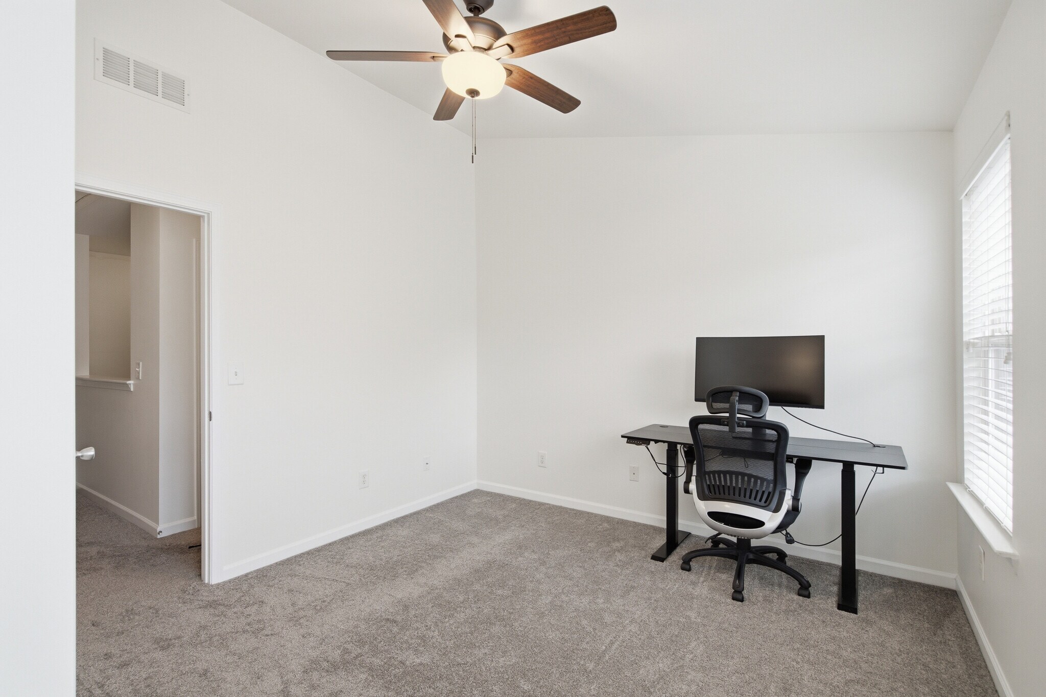 Secondary bedroom / office - 1225 Liberty Pky NW