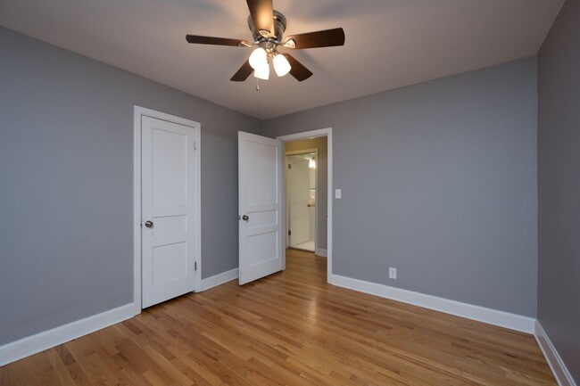 Building Photo - **UPDATED 3-BEDROOM DUPLEX WITH ATTACHED G...