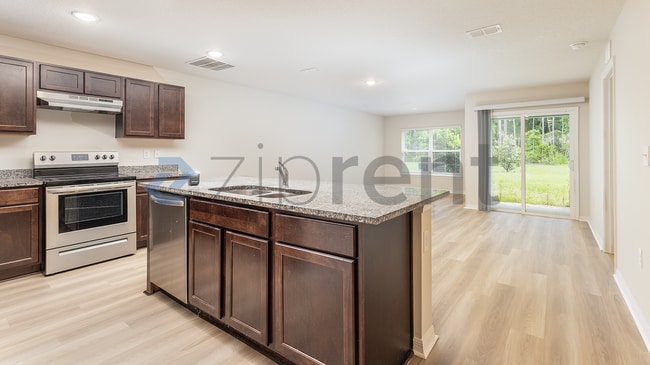 Building Photo - 129 Wellwood Ln