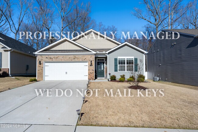 Building Photo - 458 Golden Villas Dr
