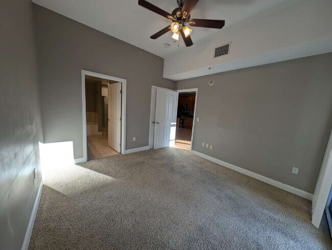 Building Photo - Chic Urban Living: Spacious 2-Bed Condo in Denver with 2 Reserved Garage Spaces!