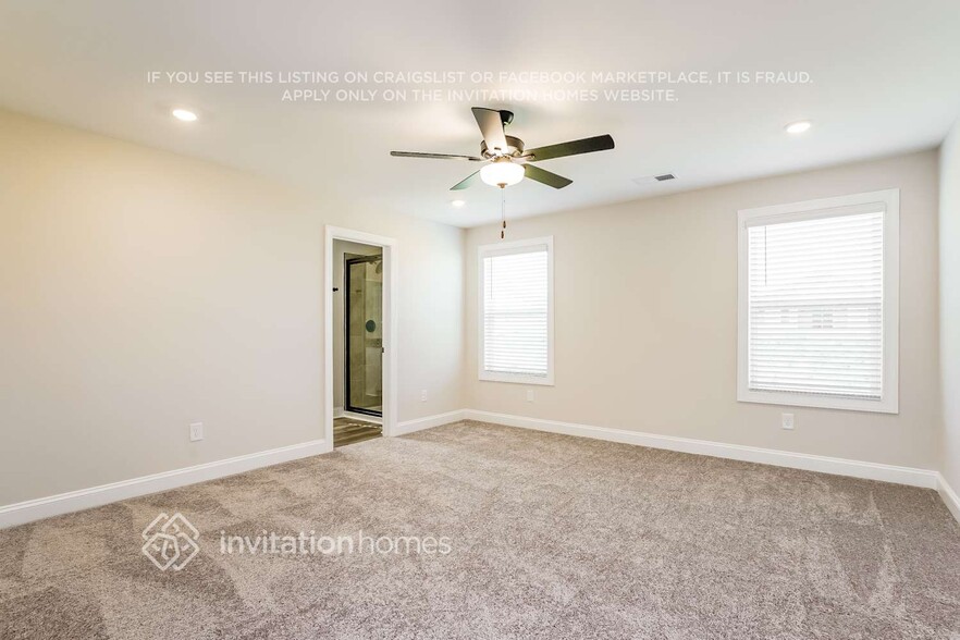 Building Photo - 504 Azalea Gaze Dr
