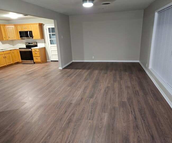 Building Photo - 3005 Forest Trail