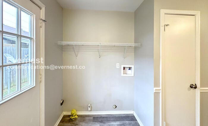 Building Photo - 2330 Grayson Valley Dr